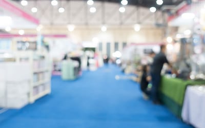 Trade Show Success: How Customized Name Tags Drive Networking Opportunities